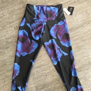 Onzie Ritz Capri